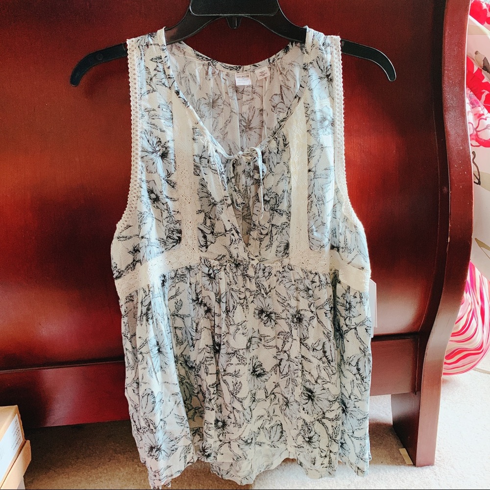 Floral Print Sleeveless Top
